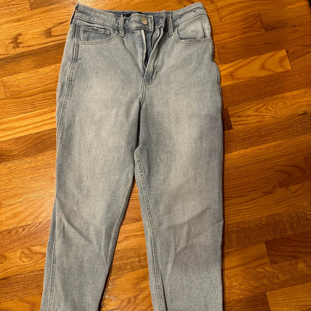 Hollister size 2 mom jeans